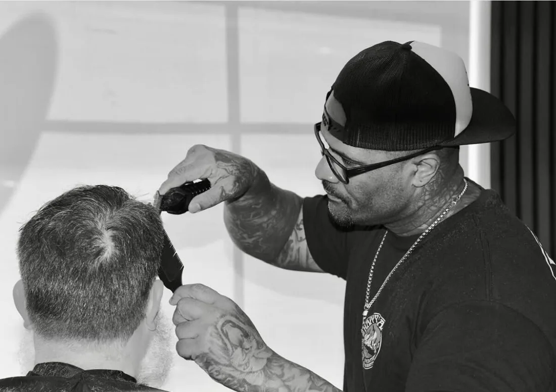 Clipper Over Comb business photograph