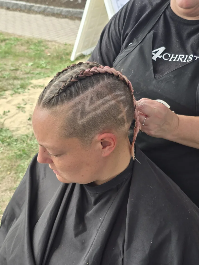 Cuts 4 Christ mobile hair salon ministry providing free haircuts in Maine