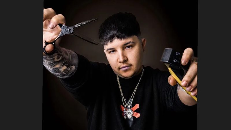 Dairon Cutz business photograph