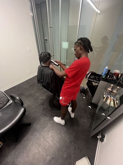 Cash Kutz Private Suite business photograph