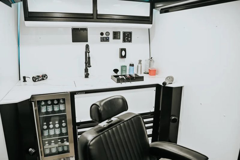 Book Mobile Barber business photograph
